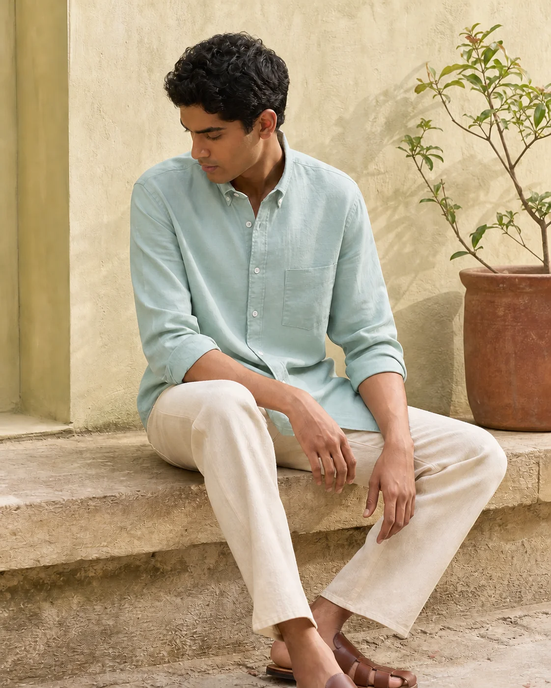 The Ease Shirt in Pastel Pista Green